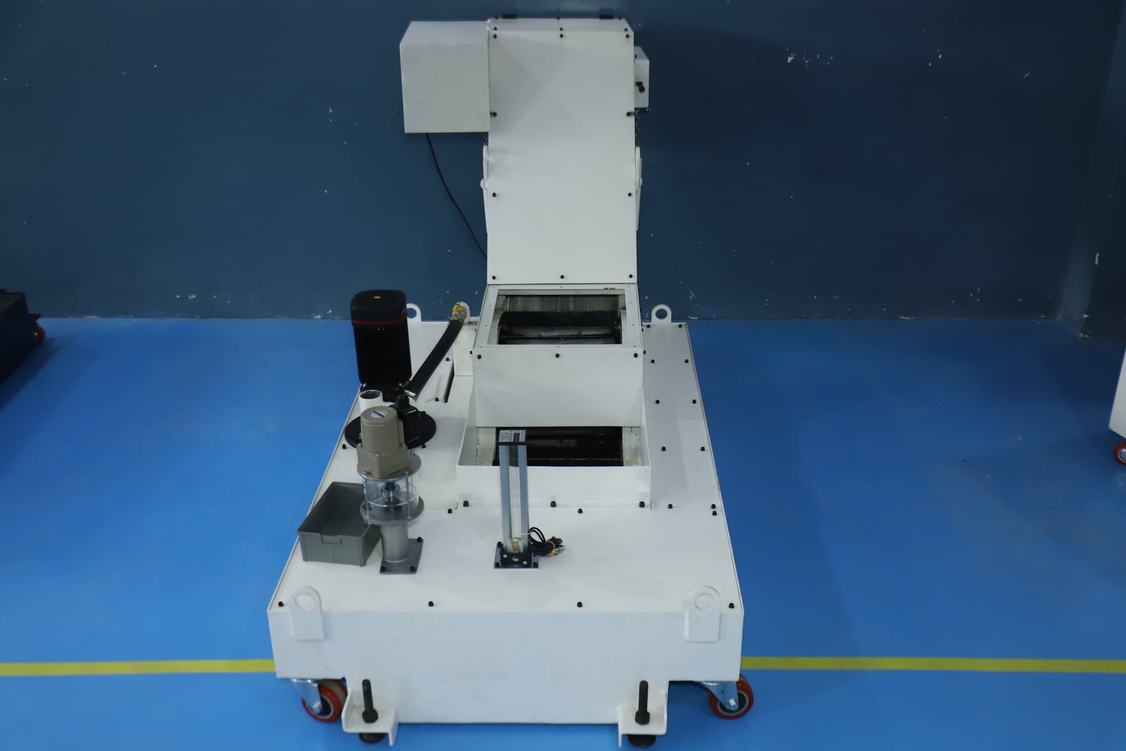 Standard + Chip Conveyor Thumbnail