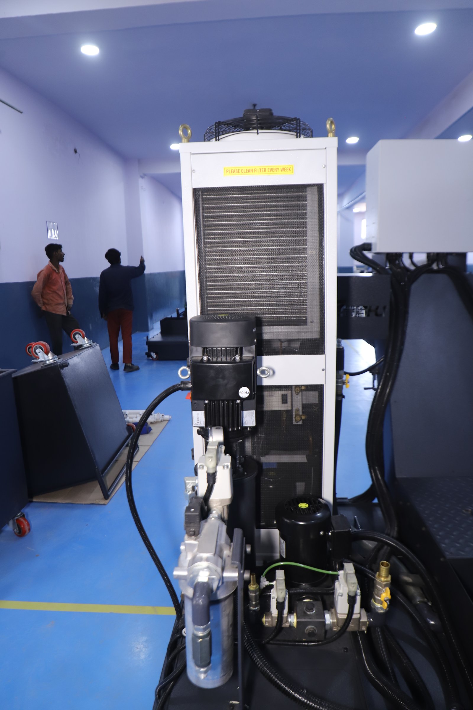 Standard + CTS + Cyclone + Chip Conveyor + Chiller Thumbnail