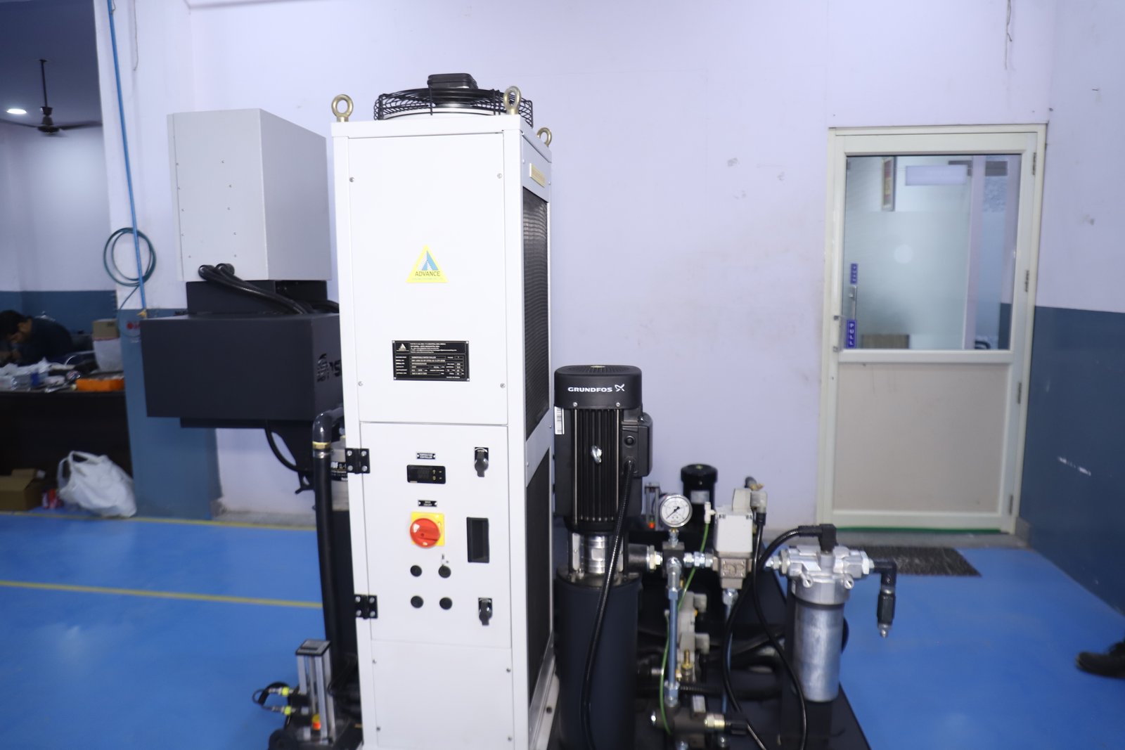 Standard + CTS + Cyclone + Chip Conveyor + Chiller Thumbnail